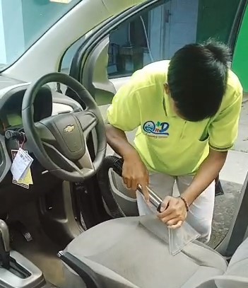 Jasa Cuci Jok Mobil